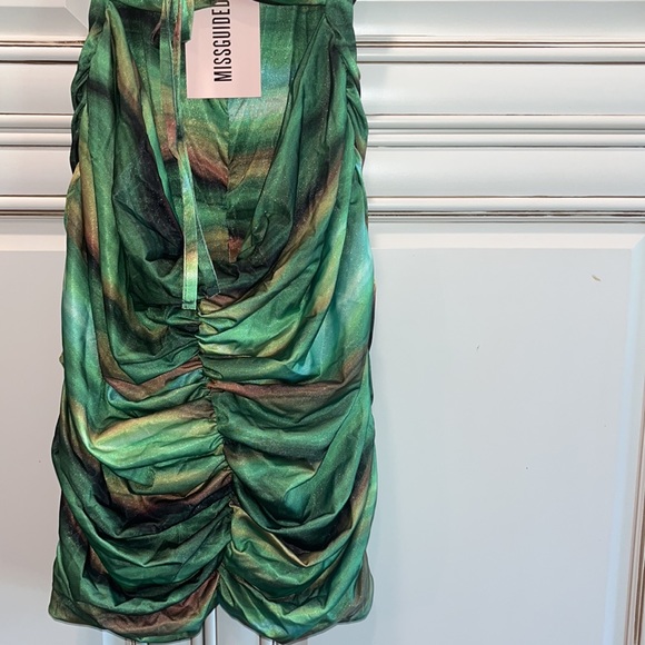 Missguided Demi Jones Mini Dress - Picture 6 of 13